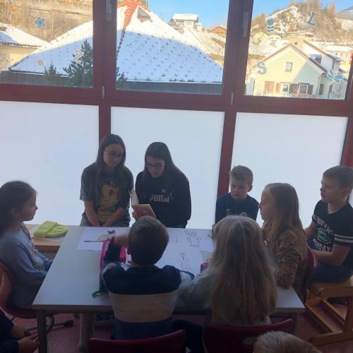 NMS-Schüler_innen lesen VS-Schüler_innen vor