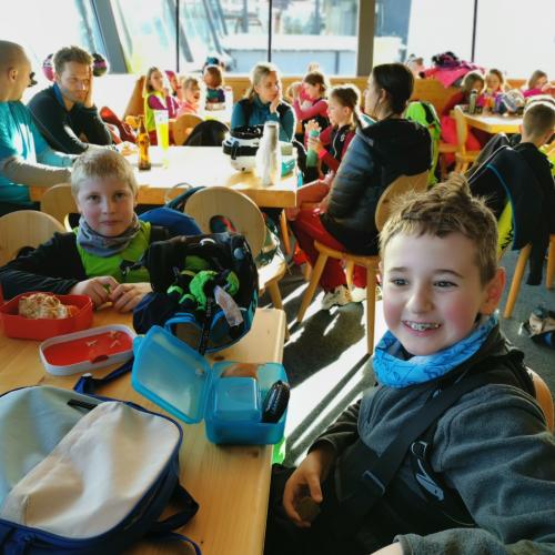 Die 3a und 3b bei der Skiwoche